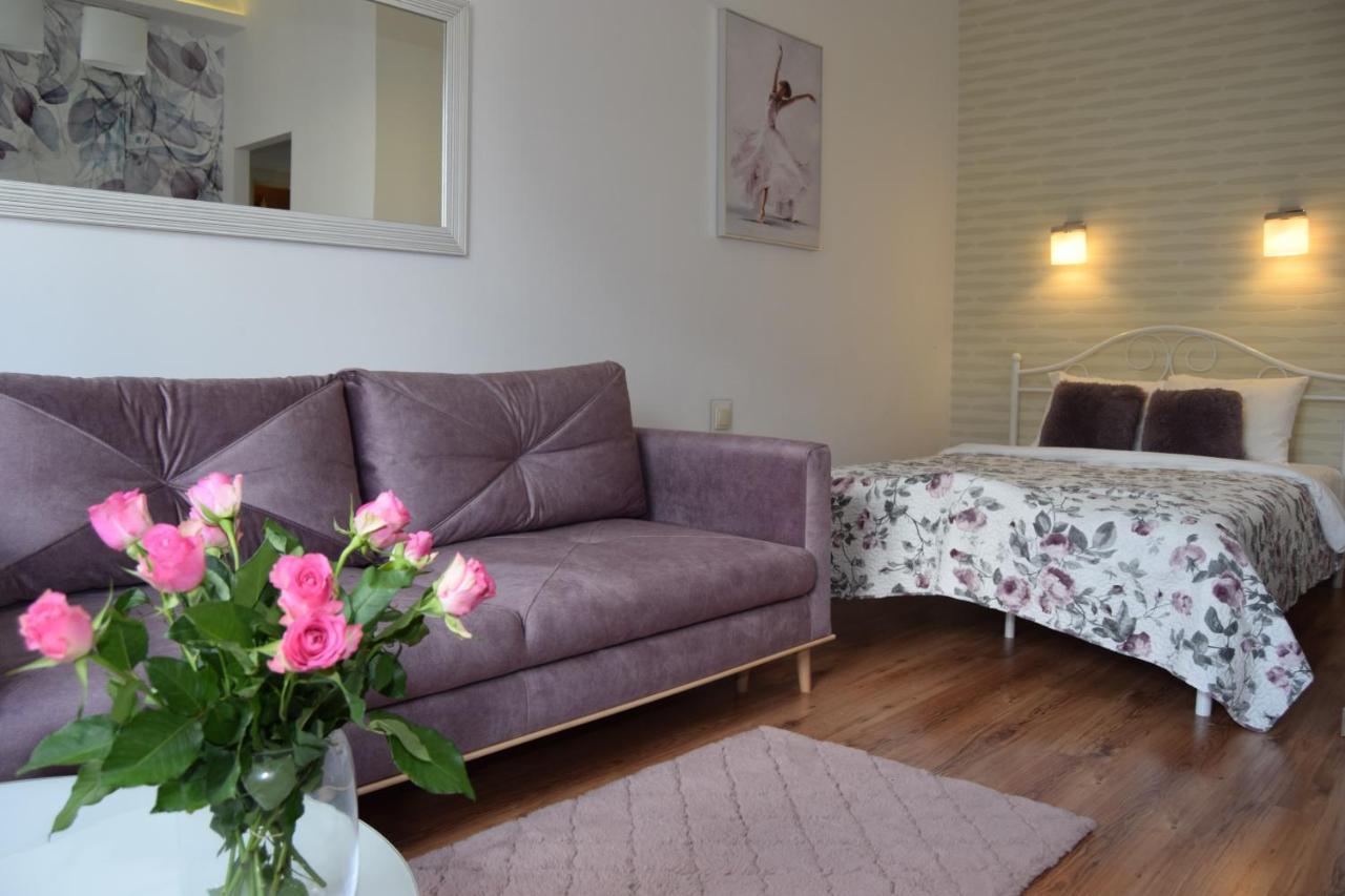 Be My Guest - Krucza Elegant Apartment - Rondo De Gaulle'A Center Of Warsaw Metro Wi-Fi Breakfast Bagian luar foto