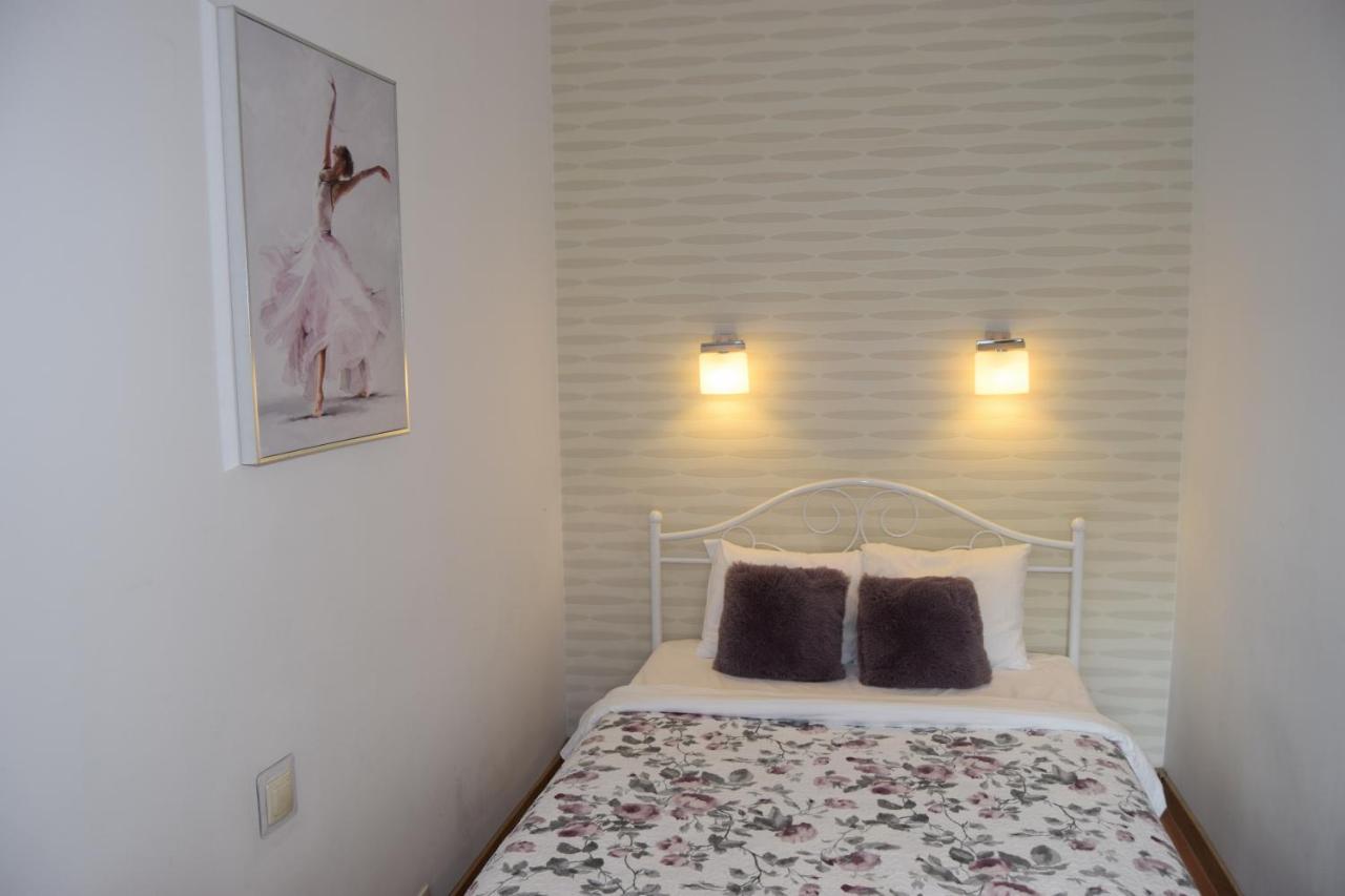 Be My Guest - Krucza Elegant Apartment - Rondo De Gaulle'A Center Of Warsaw Metro Wi-Fi Breakfast Bagian luar foto