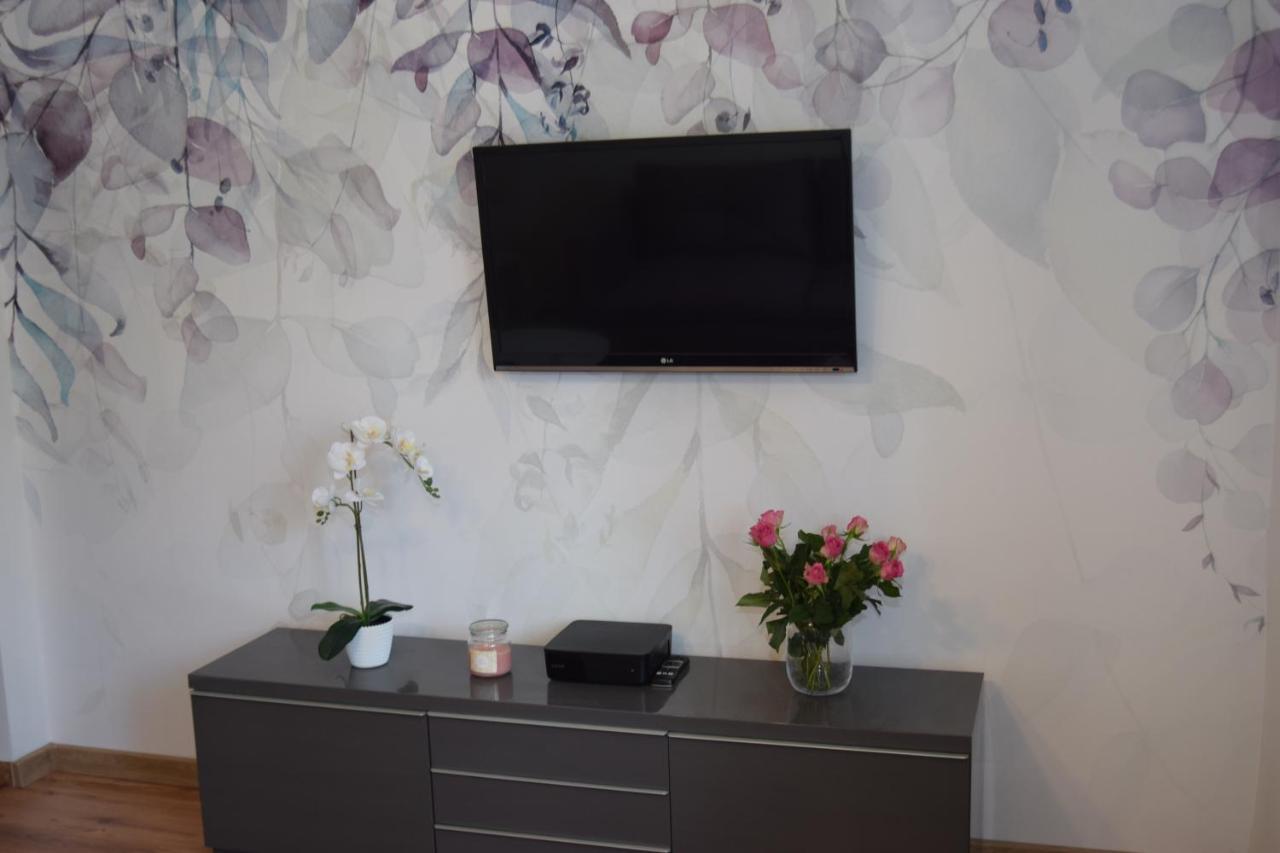 Be My Guest - Krucza Elegant Apartment - Rondo De Gaulle'A Center Of Warsaw Metro Wi-Fi Breakfast Bagian luar foto