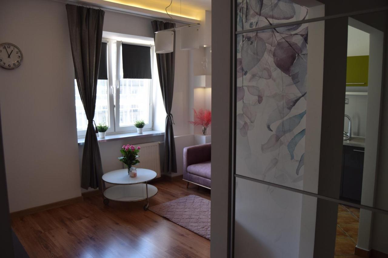 Be My Guest - Krucza Elegant Apartment - Rondo De Gaulle'A Center Of Warsaw Metro Wi-Fi Breakfast Bagian luar foto