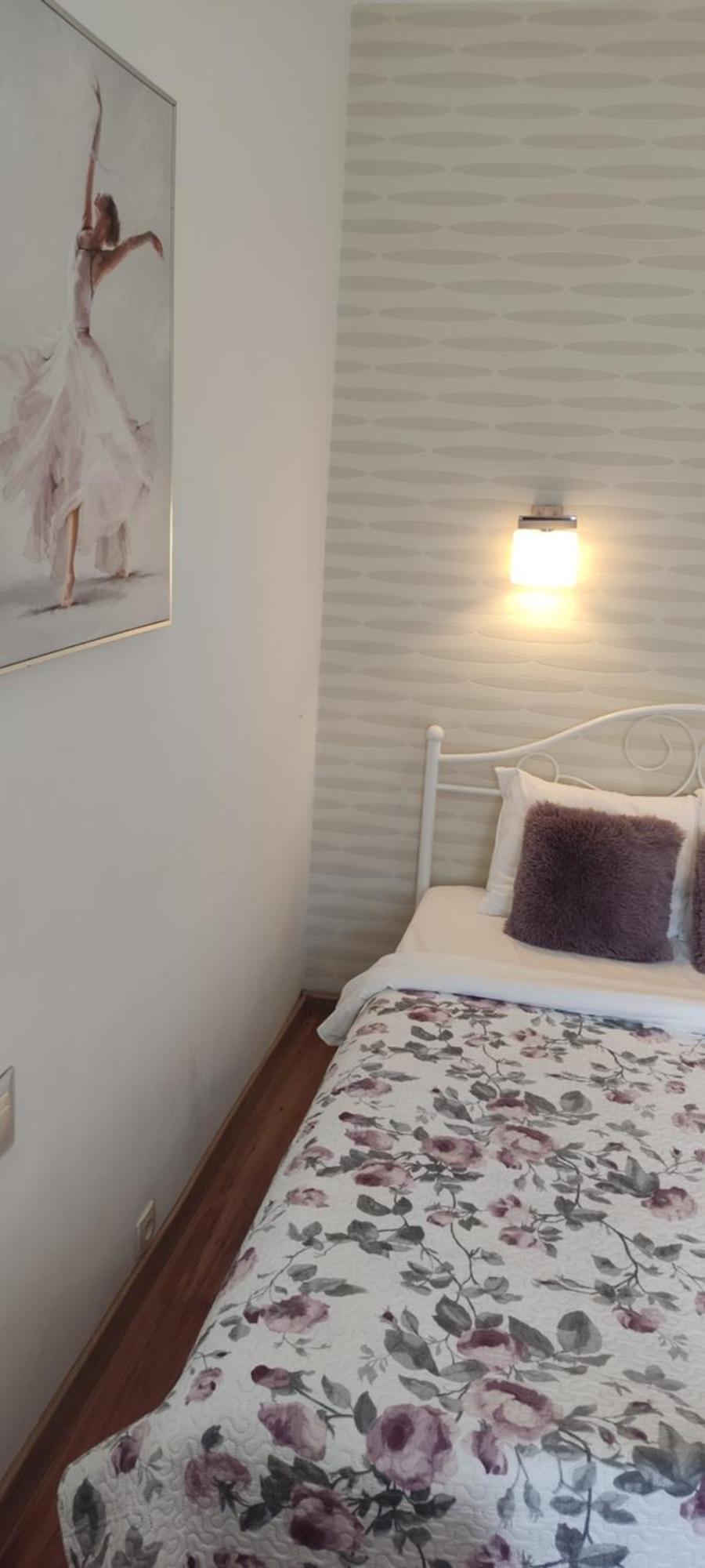 Be My Guest - Krucza Elegant Apartment - Rondo De Gaulle'A Center Of Warsaw Metro Wi-Fi Breakfast Ruang foto